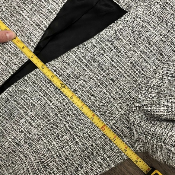 HM Tweed/Texture Flat Front Blazer Black/White 8 - Picture 8 of 8